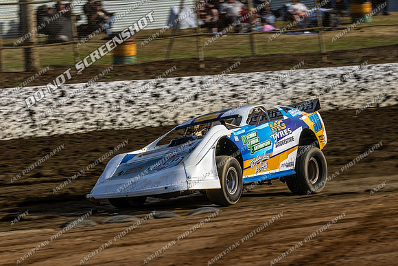 Super Sedan 36 Q36 - 09 - Latrobe - 16-17 Jan 2026 - Grand Prix-2
