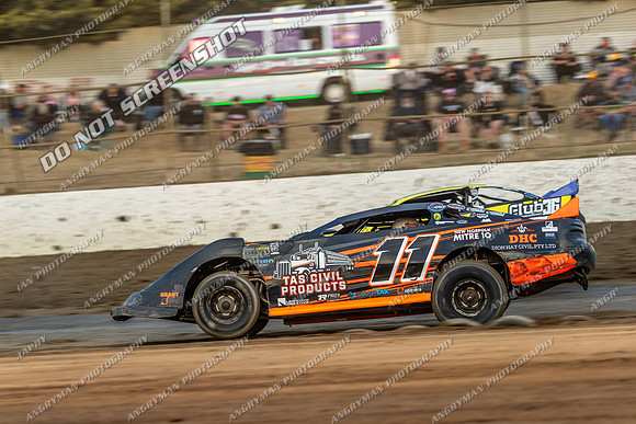 Super Sedan 11 T11 - 09 - Latrobe - 16-17 Jan 2026 - Grand Prix-3
