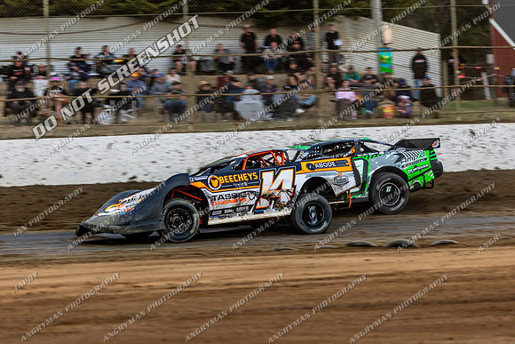 Super Sedan 14 T14 - 09 - Latrobe - 16-17 Jan 2026 - Grand Prix