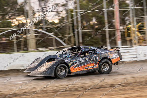 Super Sedan 4 T4 - 09 - Latrobe - 16-17 Jan 2026 - Grand Prix-14