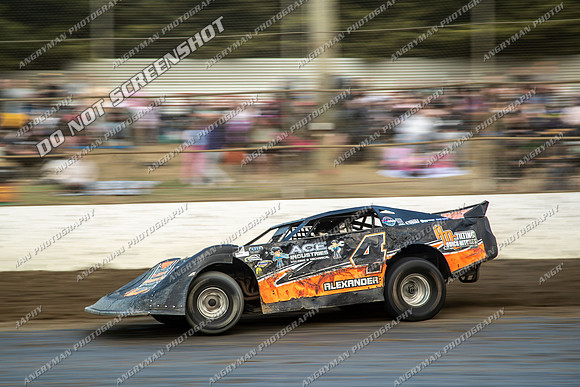 Super Sedan 4 T4 - 09 - Latrobe - 16-17 Jan 2026 - Grand Prix-2