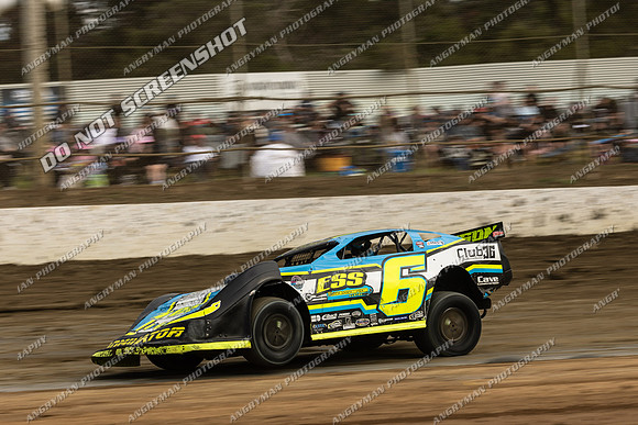 Super Sedan 6 T6 - 09 - Latrobe - 16-17 Jan 2026 - Grand Prix-6
