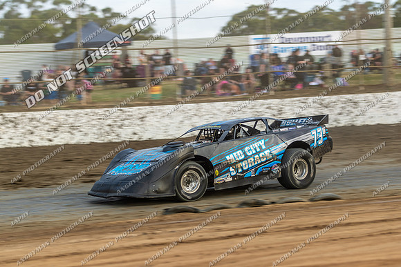 Super Sedan 73 T73 - 09 - Latrobe - 16-17 Jan 2026 - Grand Prix