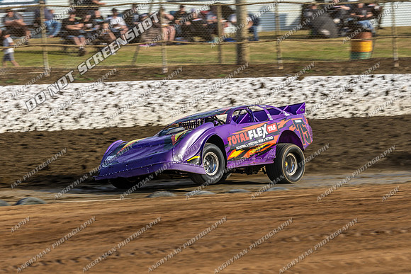 Super Sedan 75 T75 - 09 - Latrobe - 16-17 Jan 2026 - Grand Prix-2