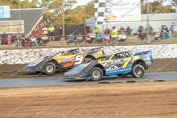 Super Sedan 7 V7 - 09 - Latrobe - 16-17 Jan 2026 - Grand Prix-2