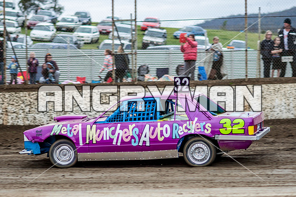 bomber 32 - 4 - Hobart 2nd Nov 2013-3