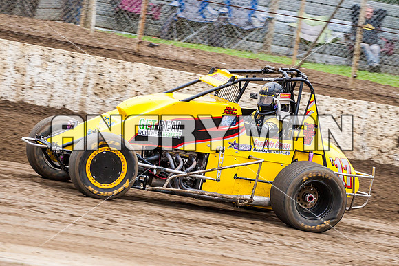 wingless 17 t17 hadyn mcbain - 4 - Hobart 2nd Nov 2013