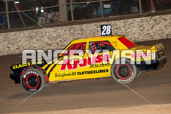 modified 28 t28 nathan russell - 5 - Latrobe - 16th Nov 2013-8
