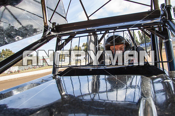 sprintcar 7 t7 tim hutchins - 5 - Latrobe - 16th Nov 2013-3
