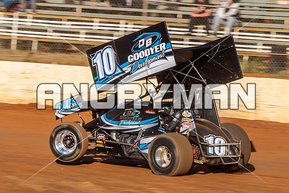 sprintcar 10 t10 callum zizek - 6 - Carrick - 30th Nov 2013-4