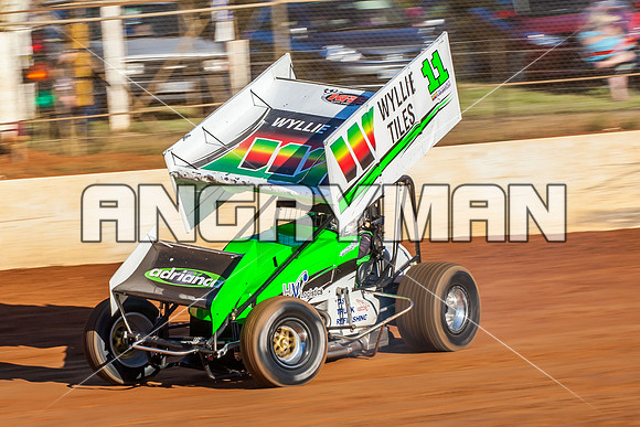 sprintcar 11 t11 Jason Redpath - 6 - Carrick - 30th Nov 2013-2