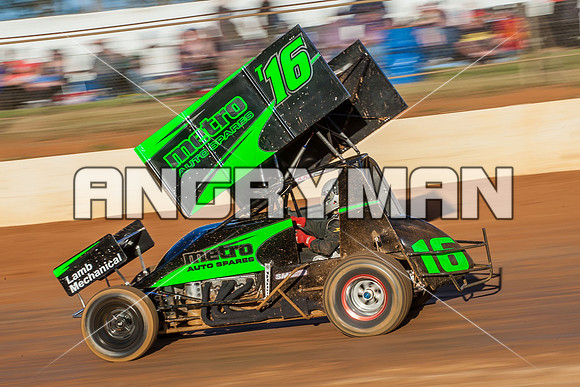 sprintcar 16 t16 adam alexander - 6 - Carrick - 30th Nov 2013-5
