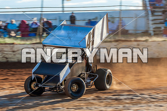 sprintcar 41 t41 damian robins - 6 - Carrick - 30th Nov 2013-3