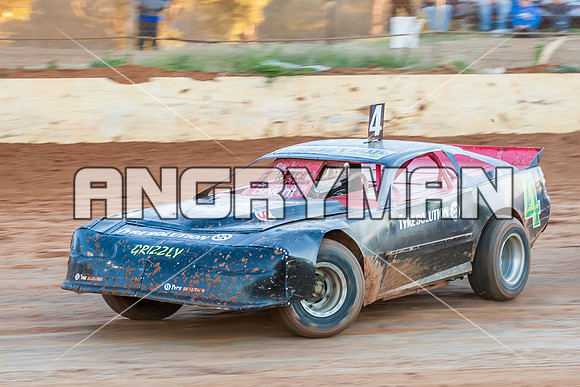tassie six 4 - 6 - Carrick - 30th Nov 2013-8