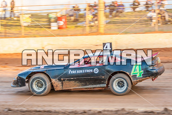 tassie six 4 - 6 - Carrick - 30th Nov 2013-9