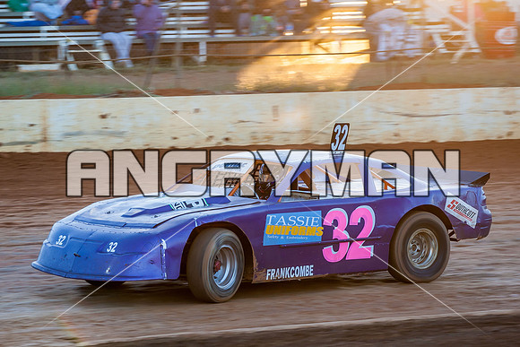 tassie six 32 - 6 - Carrick - 30th Nov 2013-9