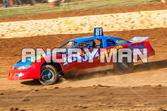 tassie six 81 - 6 - Carrick - 30th Nov 2013-4