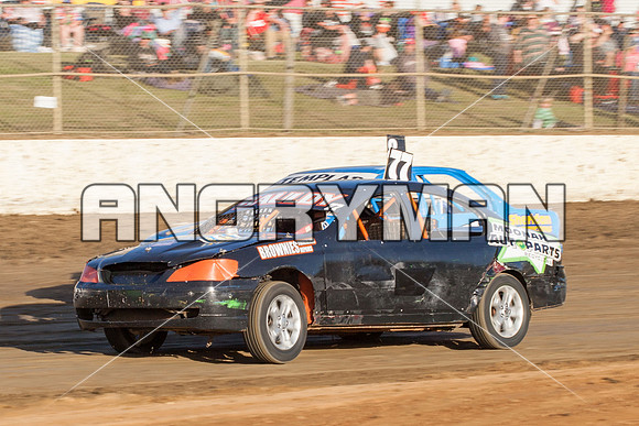 street stock 77 t77 - 7 - Latrobe - 7th Dec 2013