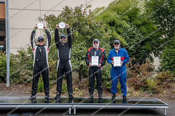 156 159 - Podiums
