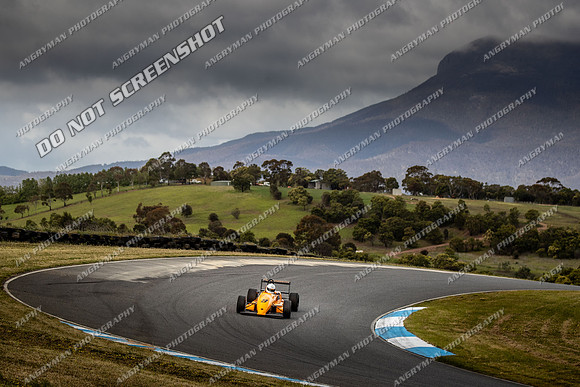 F5000 Group Q & R & Invited - 9 - Baskerville Historics 2024-3