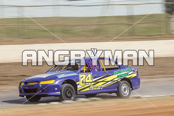 street stock 24 t24 - 1 - Latrobe Practice - 10-10-15-4