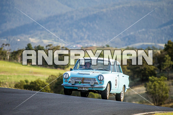 2 Graham Parsons Ford Cortina 1964 - Regularity Sedans Group B - Saturday-9