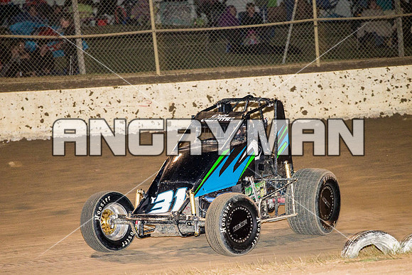 wingless 31 t31 peter griffiths - 3 - Latrobe - 24th Oct 2015-12
