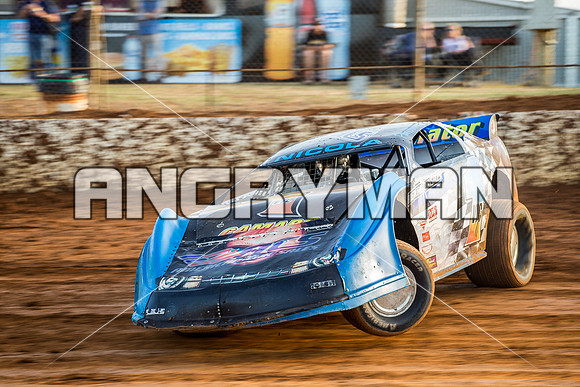 super sedan 1 v1 peter nicola - 18 - Carrick - 5th Feb 2016-11