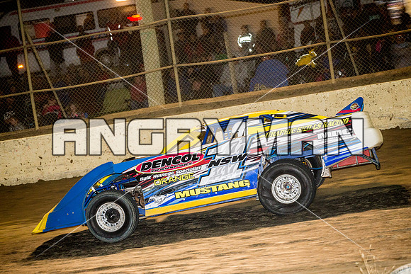 super sedan 17 n17 lachlan onley - 9 - Latrobe - 27th Dec 2015-15