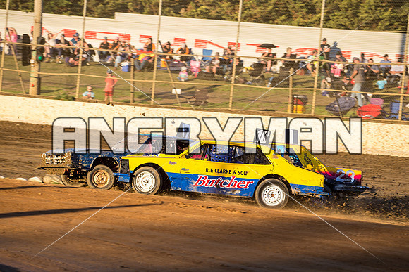 bomber 18 - 22 - Latrobe - 27th Feb 2016-9
