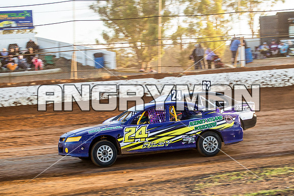 street stock 24 t24 - 6 - Carrick - 28th Nov 2015-6