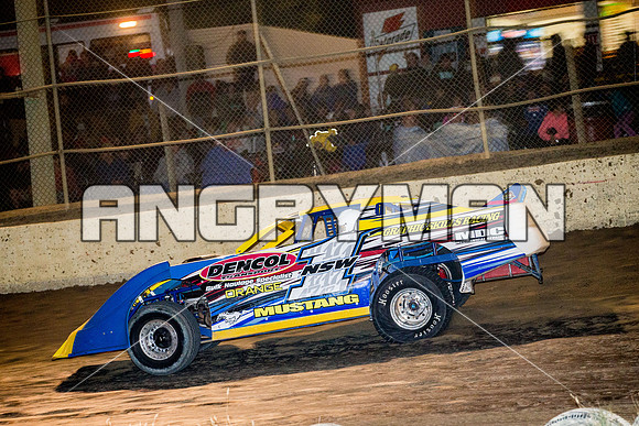 super sedan 17 n17 lachlan onley - 9 - Latrobe - 27th Dec 2015-12