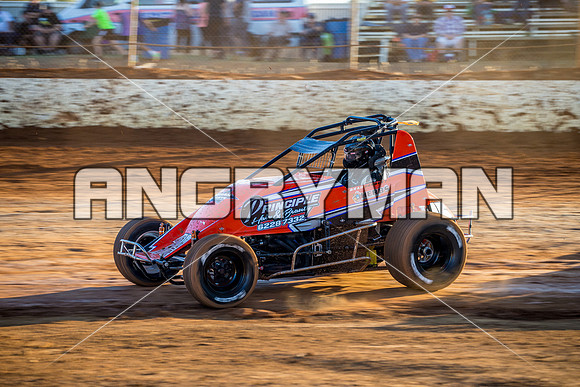 wingless 15 t15 brad herbert - 19 - Carrick - 6th Feb 2016