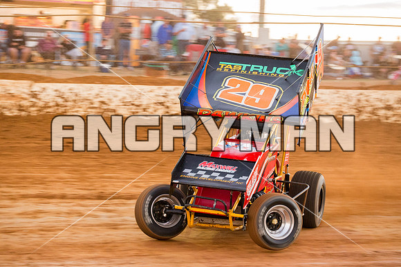sprintcar 29 t29 Robin Dawkins - 21 - Carrick - 20th Feb 2016-8