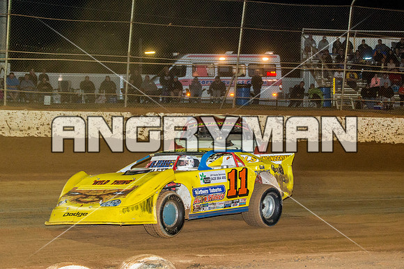 super sedan 11 t11 gil aylett - 19 - Carrick - 6th Feb 2016-7
