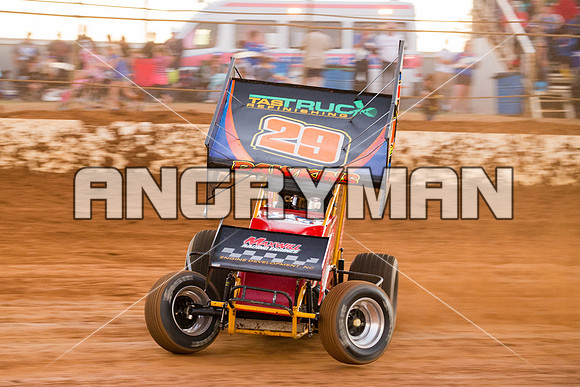 sprintcar 29 t29 Robin Dawkins - 21 - Carrick - 20th Feb 2016-7