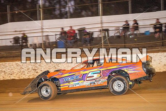 super sedan 5 T5 Leon Cleary - 18 - Carrick - 5th Feb 2016-10