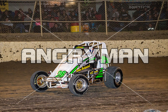 wingless 26 T26 Adam Wallis - 9 - Latrobe - 27th Dec 2015-4