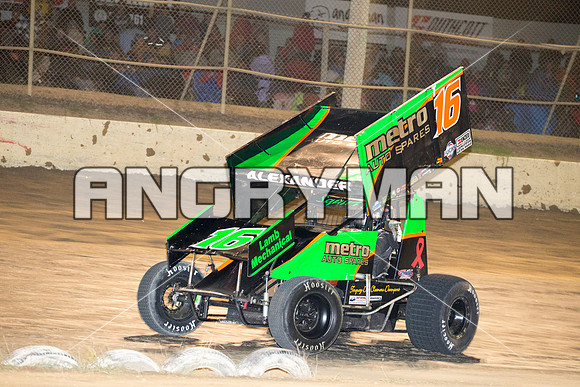 sprintcar 16 t16 Adam Alexander - 9 - Latrobe - 27th Dec 2015-10