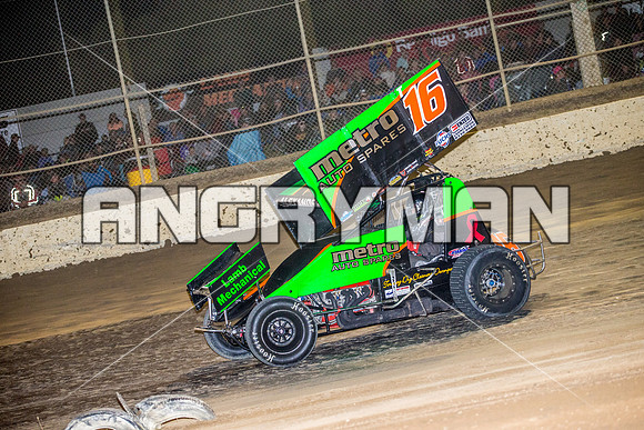 sprintcar 16 t16 Adam Alexander - 9 - Latrobe - 27th Dec 2015-7