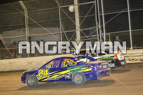 street stock 24 t24 - 9 - Latrobe - 27th Dec 2015-7