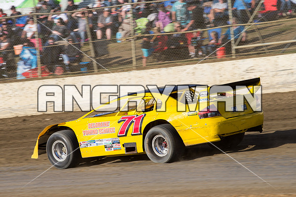 super sedan 71 t71 Robbie Bird - 9 - Latrobe - 27th Dec 2015-7