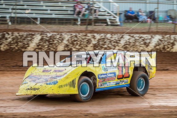 super sedan 11 t11 gil aylett - 18 - Carrick - 5th Feb 2016-8