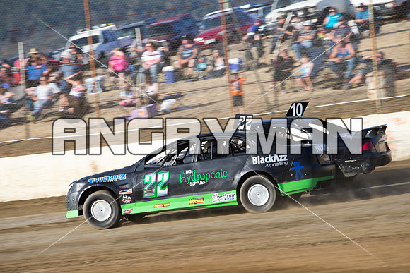 modified 22 t22 Luke Gunn - 16 - Latrobe - 23rd Jan 2016 - Grand National-3