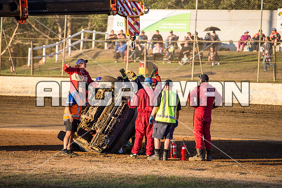 bomber 17 - 22 - Latrobe - 27th Feb 2016-12