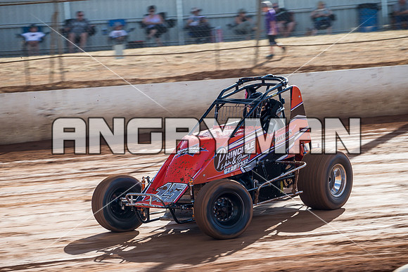 wingless 15 t15 brad herbert - 12 - Carrick - 8th Jan 2016