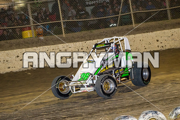 wingless 26 T26 Adam Wallis - 9 - Latrobe - 27th Dec 2015-3