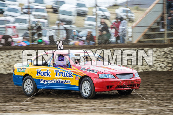 street stock 28 t28 - 8 - Hobart - 12th Dec 2015