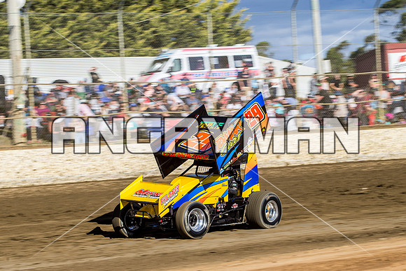 sprintcar 29 t29 Robin Dawkins - 9 - Latrobe - 27th Dec 2015-3