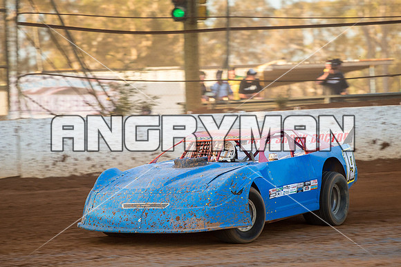super sedan 19 t19 Brett Dawkins - 12 - Carrick - 8th Jan 2016-6